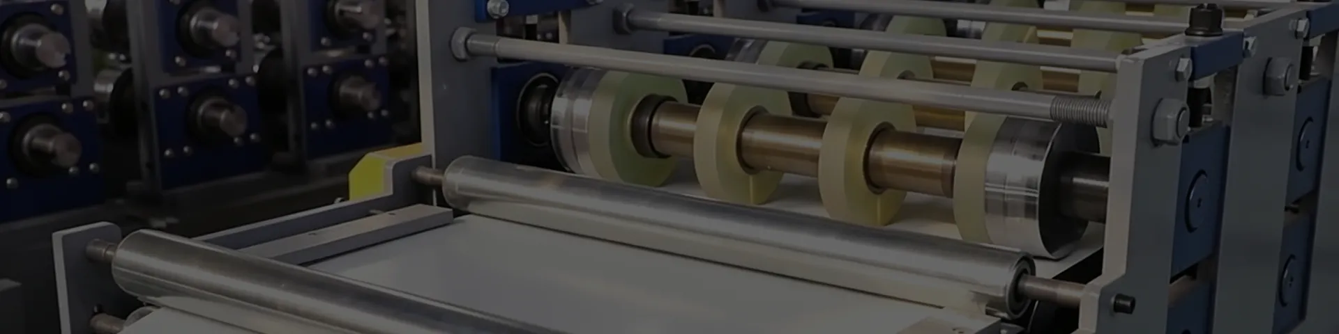 Insulated panel manufacturing line inside the Fuqiang factory